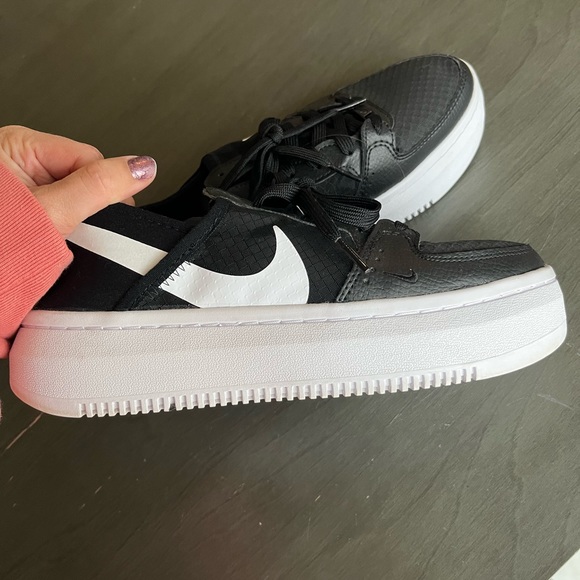 Nike Platform tennis shoes - Picture 2 of 11